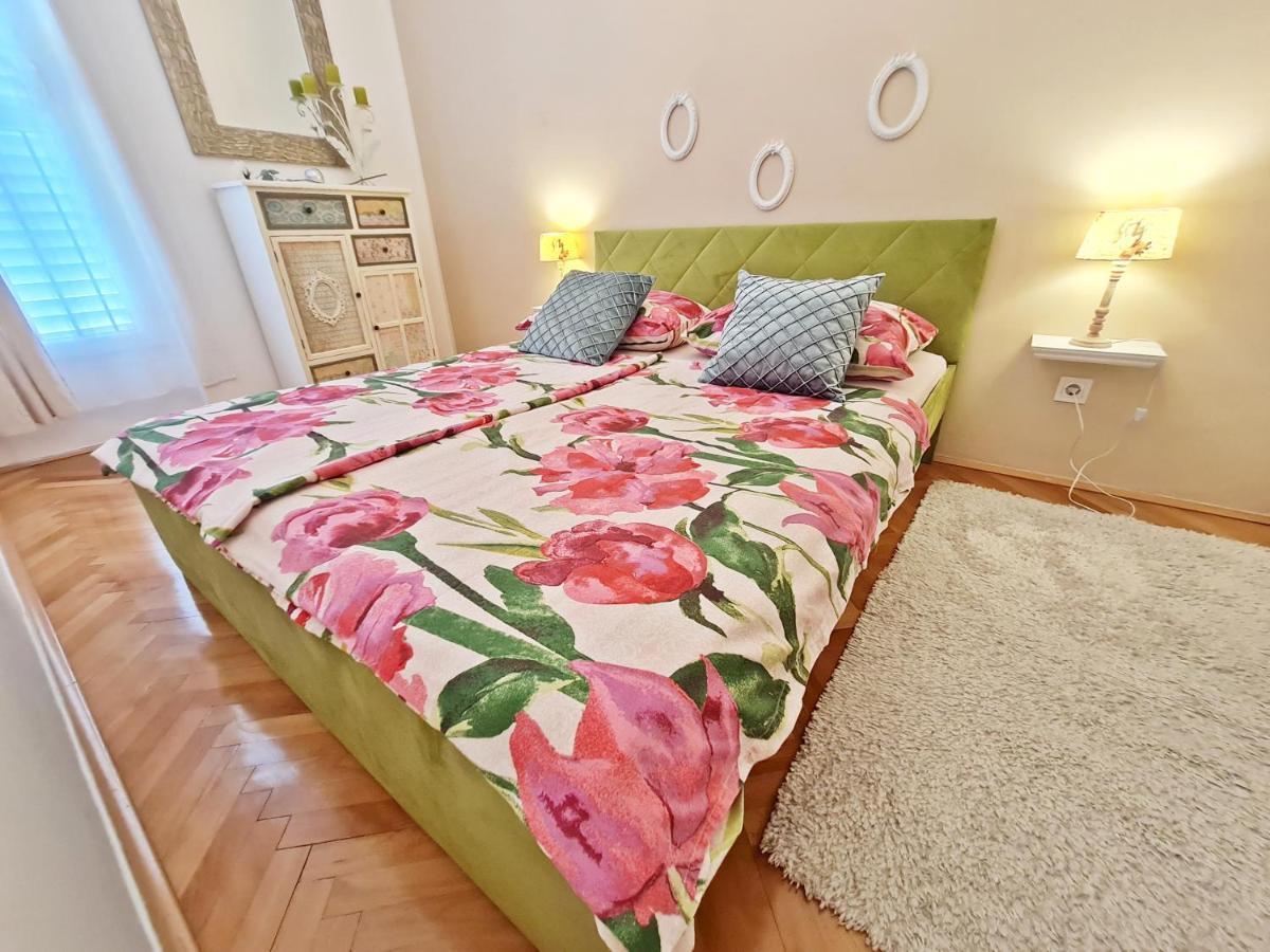 Beach Apartment Ivana Omiš Exteriör bild